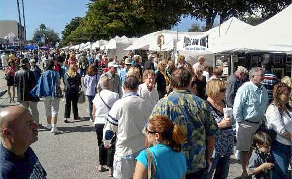 capecoralcrowd.jpg